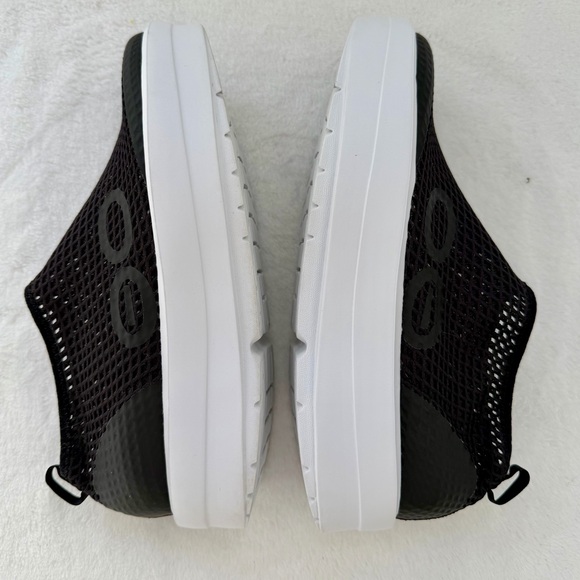 OOFOS OOmega Chukka Size 9.5 Sneaker Black Mesh Recovery Comfort Shoe EUC - Picture 9 of 14